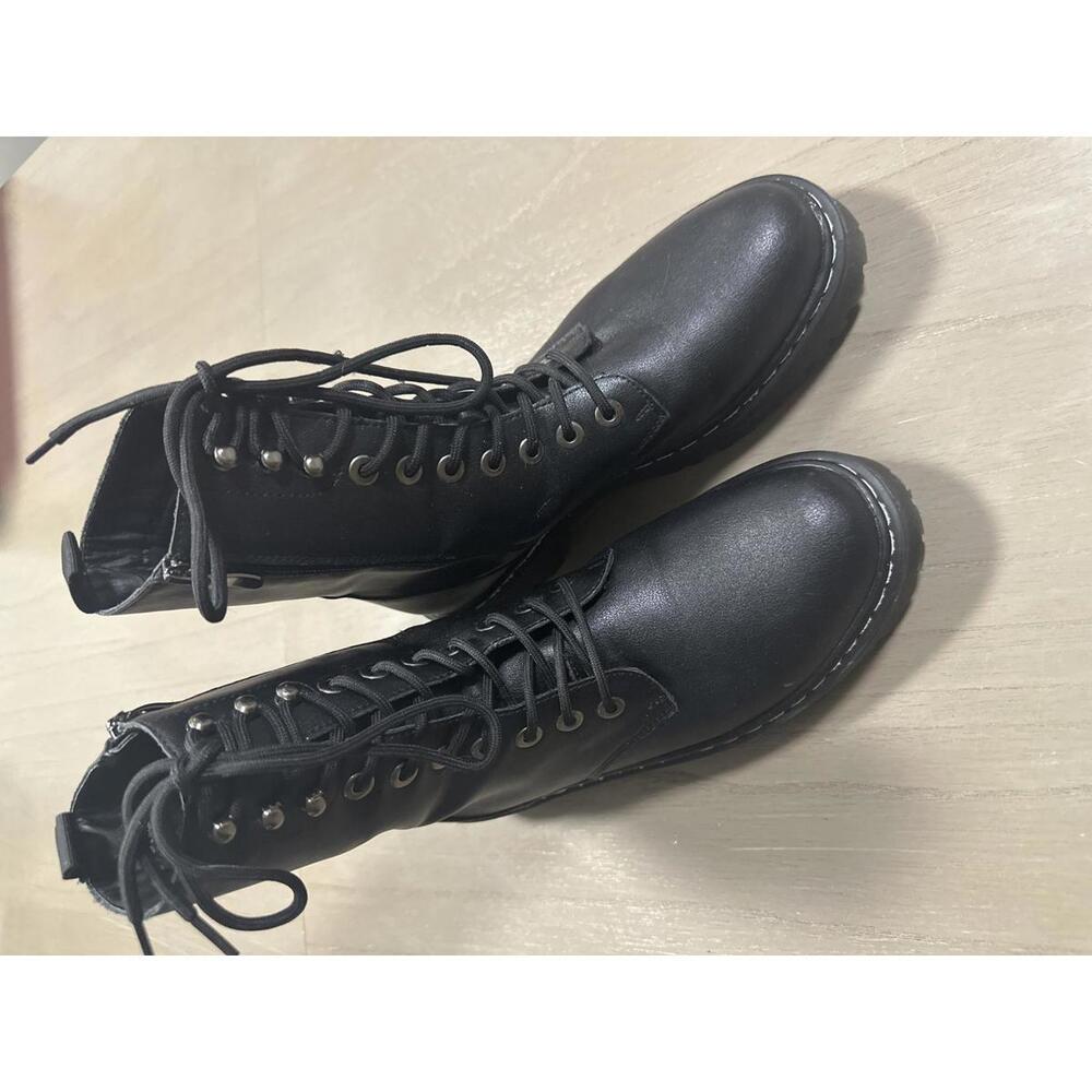 Respect Yourself Black Platform Combat Style Women Boots 41 EU size